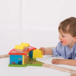 BigJigs BJT119 Rail Remise Voor 3 Treinen 7 BigJigs BJT119 Rail Remise Voor 3 Treinen -Speel Actief Verkoop remise 3 treinen bigjigs bjt119 1 1