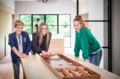 Sjoelbak Longfield Wedstrijd Bak Luxe 30 Sjoelstenen Beukenhout -Speel Actief Verkoop sjoelbak wedstrijd luxe beuken 4 scaled 1